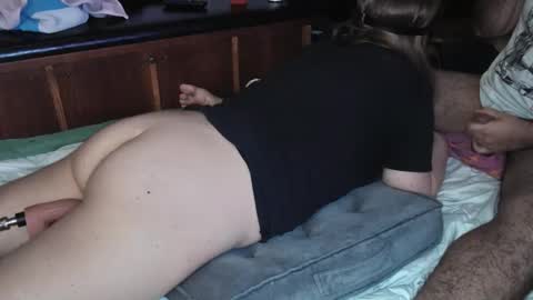 Malcolm and Hannah online show from 04-05-26, 04:59