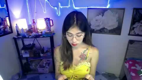 Snapshot of cummers334 chatting on 04-26-26, 01:31 cummers334 online show from 04-26-26, 01:31