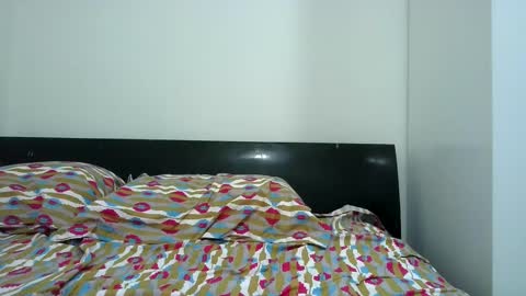 Snapshot of cummforuu chatting on 02-16-25, 12:43 Cumms Cam online show from 02-16-25, 12:43