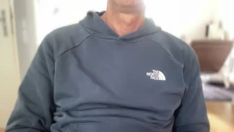 Snapshot of cumminglater chatting on 06-17-26, 07:33 cumminglater online show from 06-17-26, 07:33
