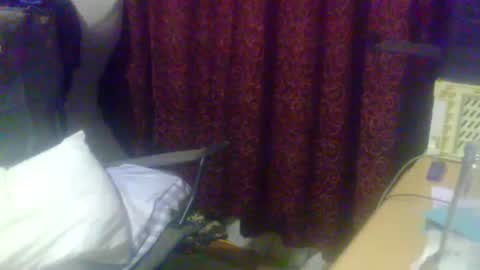 Snapshot of cumnridewa chatting on 05-13-26, 10:17 cumtowa online show from 05-13-26, 10:17