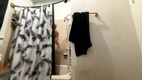 Snapshot of cumnsparkle chatting on 12-22-25, 05:54 cumnsparkle online show from 12-22-25, 05:54