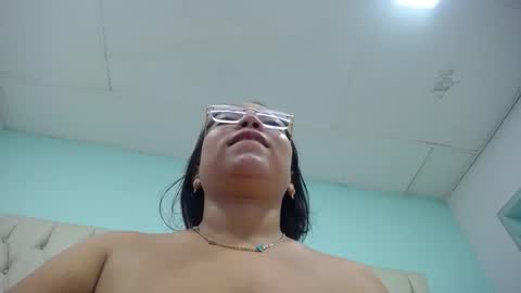 Snapshot of cumontitsxxx chatting on 03-25-26, 11:49 Cumontitsxxx online show from 03-25-26, 11:49