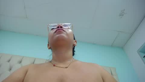 Snapshot of cumontitsxxx chatting on 04-15-26, 11:28 Cumontitsxxx online show from 04-15-26, 11:28