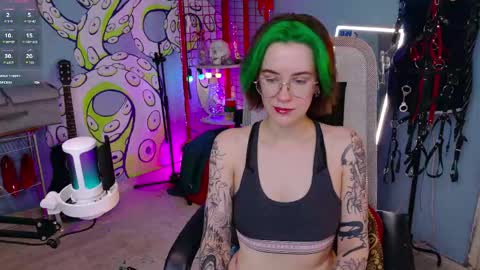 Snapshot of cumpotikeve chatting on 05-02-26, 05:34 CUMpotikEve online show from 05-02-26, 05:34