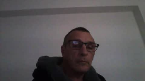 Snapshot of cumseeme002 chatting on 02-05-26, 03:38 Alan online show from 02-05-26, 03:38