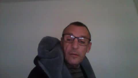 Snapshot of cumseeme002 chatting on 02-17-26, 10:34 Alan online show from 02-17-26, 10:34