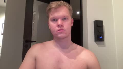 Snapshot of cumshooter_rico chatting on 11-12-25, 04:40 Cumshooter Rico online show from 11-12-25, 04:40