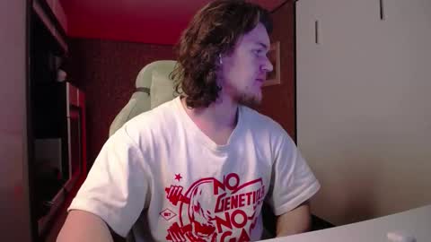 Snapshot of cumzan_ chatting on 01-09-26, 10:33 Tarzan online show from 01-09-26, 10:33