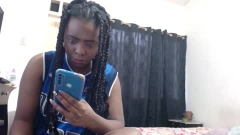 dominic and julieta... independent models online show from 11-14-25, 12:15