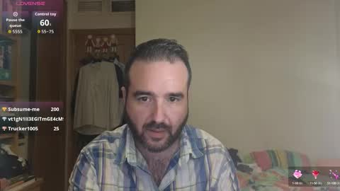 curiosillo1983 online show from 10-12-25, 05:34