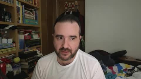 curiosillo1983 online show from 04-03-26, 08:51