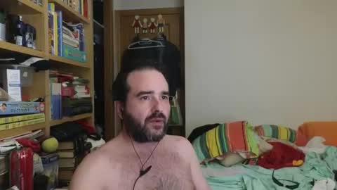 Snapshot of curiosillo1983 chatting on 06-18-26, 09:14 curiosillo1983 online show from 06-18-26, 09:14