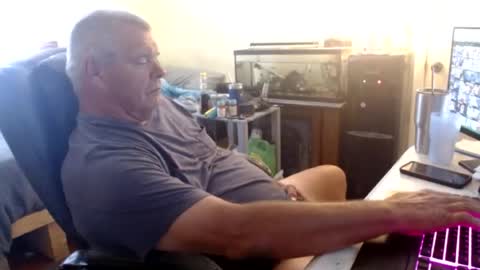 curious1001 online show from 08-09-26, 02:22