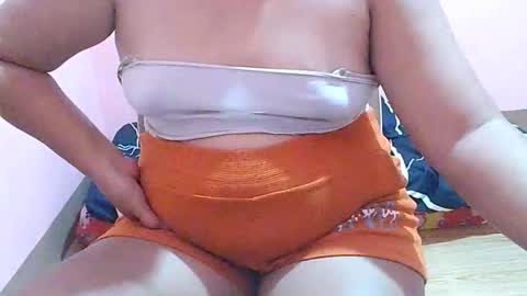 curious_girl247 online show from 05-17-26, 12:12