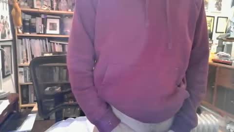curiousaussie697 online show from 05-06-26, 08:19