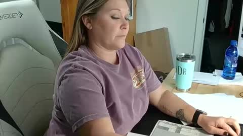 curious couple online show from 01-27-25, 03:39