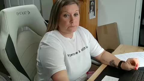 curious couple online show from 02-07-25, 06:45