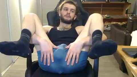 Snapshot of curiouss25 chatting on 02-19-26, 06:26 curiouss25 online show from 02-19-26, 06:26