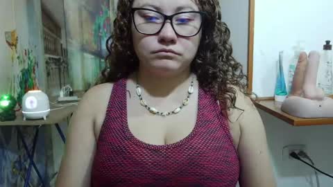 Vannesa online show from 05-16-26, 03:03