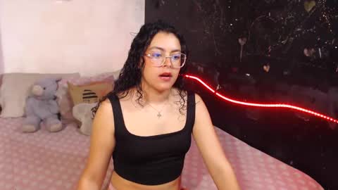 Snapshot of curlycool chatting on 12-04-24, 01:58 Max and Cata online show from 12-04-24, 01:58