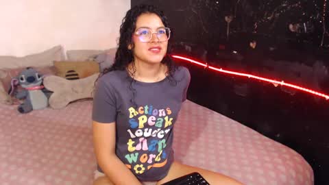 Snapshot of curlycool chatting on 12-18-24, 12:54 Max and Cata online show from 12-18-24, 12:54