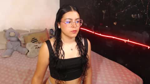 Snapshot of curlycool chatting on 01-21-25, 02:00 Max and Cata online show from 01-21-25, 02:00