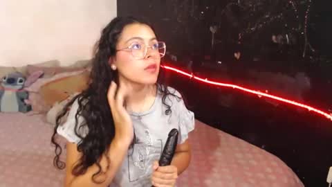 Snapshot of curlycool chatting on 01-31-25, 02:58 Max and Cata online show from 01-31-25, 02:58