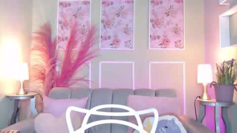 DANI online show from 10-27-25, 07:07