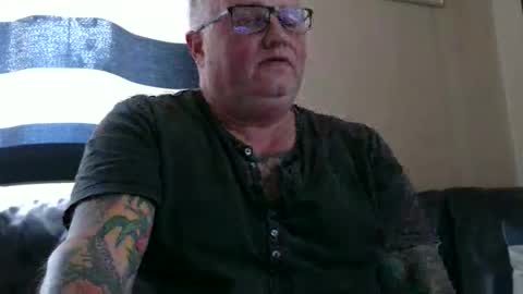 curtus14 online show from 09-30-25, 03:06