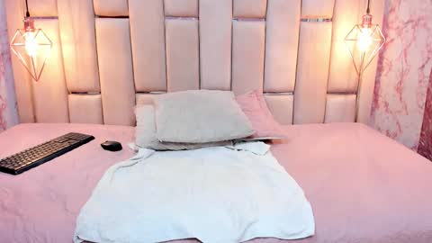 Alyanna  online show from 09-09-25, 12:05