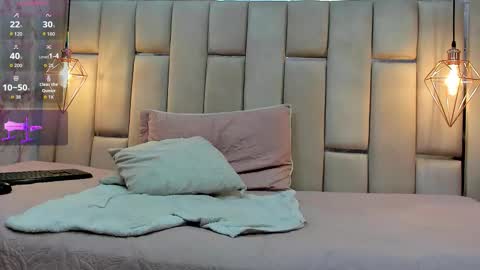 Alyanna  online show from 09-19-25, 12:17