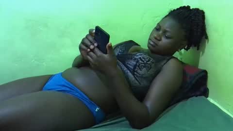 curvy_corazon1 online show from 10-12-25, 06:18