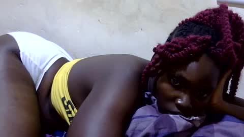 curvy_queen12 online show from 07-14-26, 08:08