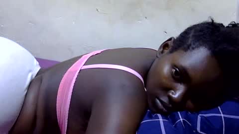 curvy_queen12 online show from 07-29-26, 11:58