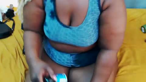 curvydarkfatass online show from 06-27-26, 12:44