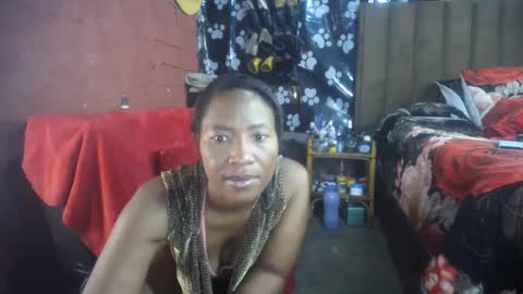 curvypear76x online show from 12-02-25, 08:08