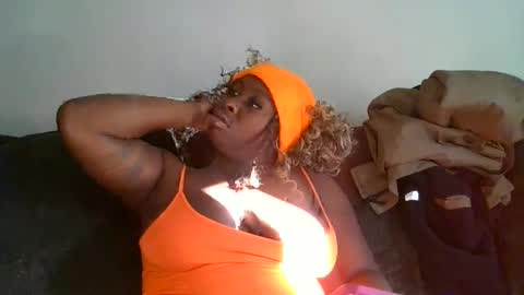 Snapshot of curvyychocolate chatting on 01-07-25, 12:45 curvyychocolate online show from 01-07-25, 12:45