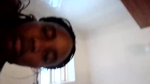 Snapshot of curvyzozo chatting on 05-21-26, 02:46 Zozo online show from 05-21-26, 02:46