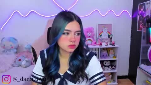 Snapshot of cute_dani__ chatting on 09-11-25, 09:53 Dani online show from 09-11-25, 09:53