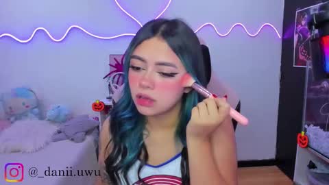 Snapshot of cute_dani__ chatting on 10-25-25, 10:23 Dani online show from 10-25-25, 10:23