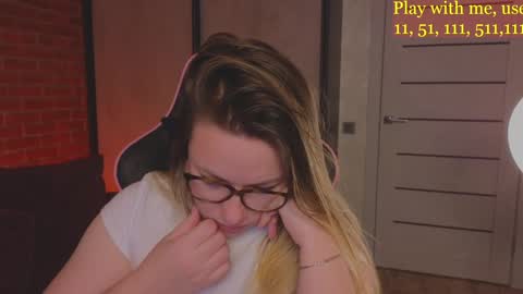 Snapshot of cute_darina chatting on 01-21-25, 08:19 Everyday stream in the same time online show from 01-21-25, 08:19