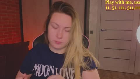 Snapshot of cute_darina chatting on 01-21-25, 11:55 Everyday stream in the same time online show from 01-21-25, 11:55