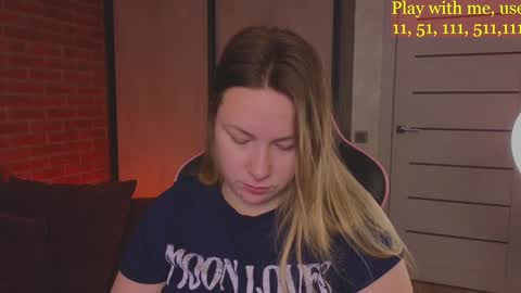Snapshot of cute_darina chatting on 01-23-25, 01:30 Everyday stream in the same time online show from 01-23-25, 01:30