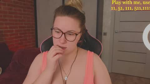 Snapshot of cute_darina chatting on 02-19-25, 08:22 Everyday stream in the same time online show from 02-19-25, 08:22