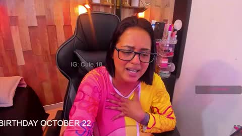    Independent Model online show from 10-22-25, 12:00