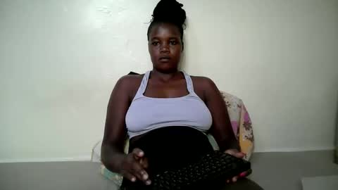 Snapshot of cute_heaven chatting on 10-04-25, 11:08 cute_heaven online show from 10-04-25, 11:08
