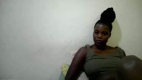 Snapshot of cute_heaven chatting on 10-11-25, 09:30 cute_heaven online show from 10-11-25, 09:30