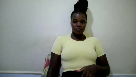 Snapshot of cute_heaven chatting on 10-12-25, 08:02 cute_heaven online show from 10-12-25, 08:02