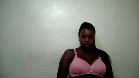 Snapshot of cute_heaven chatting on 10-15-25, 08:25 cute_heaven online show from 10-15-25, 08:25